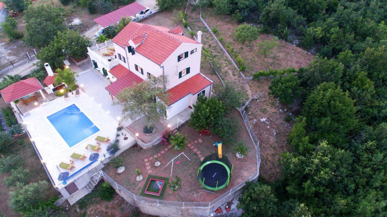 Holiday Home Koprivno Exteriör bild